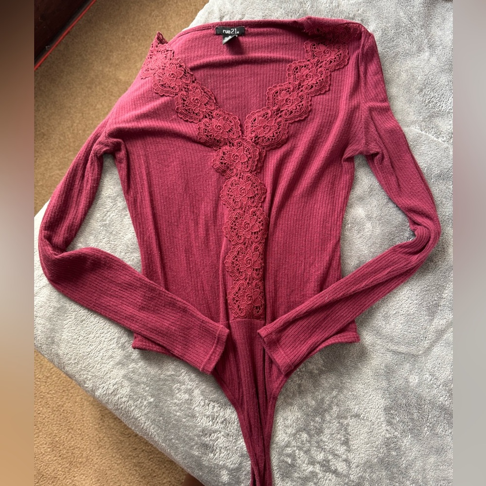 Rue 21, medium, burgundy